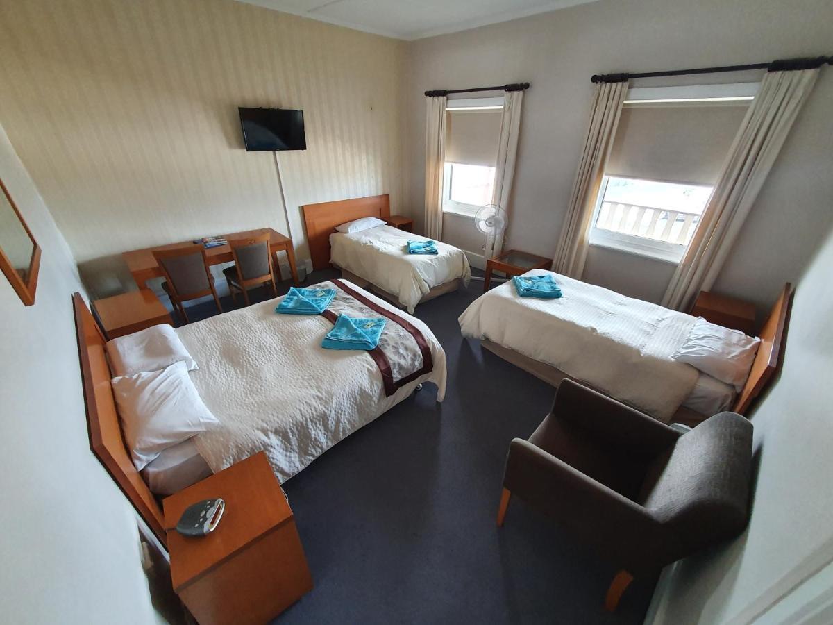 The Victoria Hotel Port MacDonnell Eksteriør billede